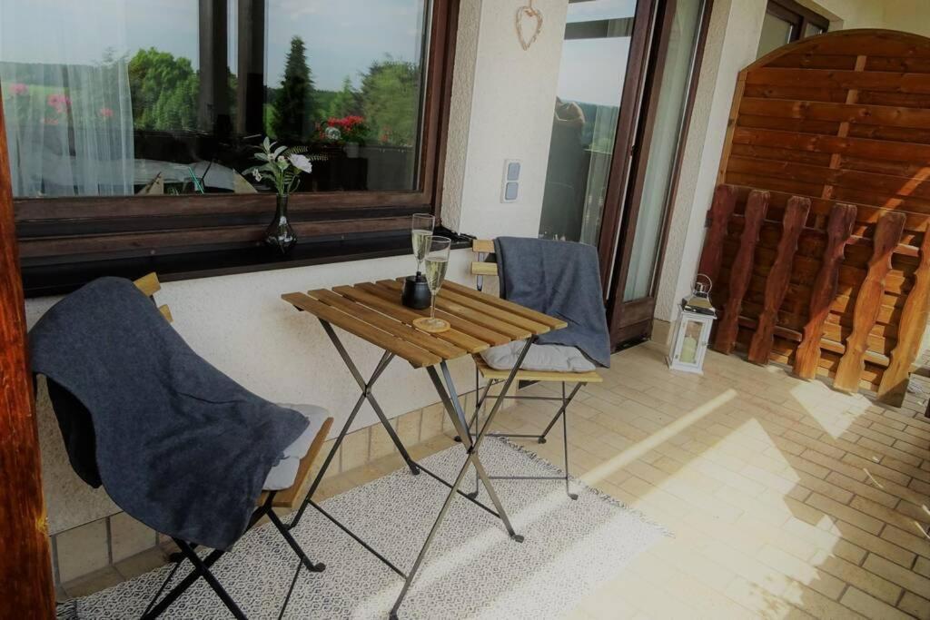 Modernes Apartment Mit Traumhaftem Blick Ins Gruene Bräunlingen Εξωτερικό φωτογραφία